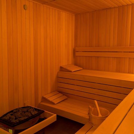 Boutique Wellness Hotel Ambrosia 切尔诺莫雷茨 外观 照片