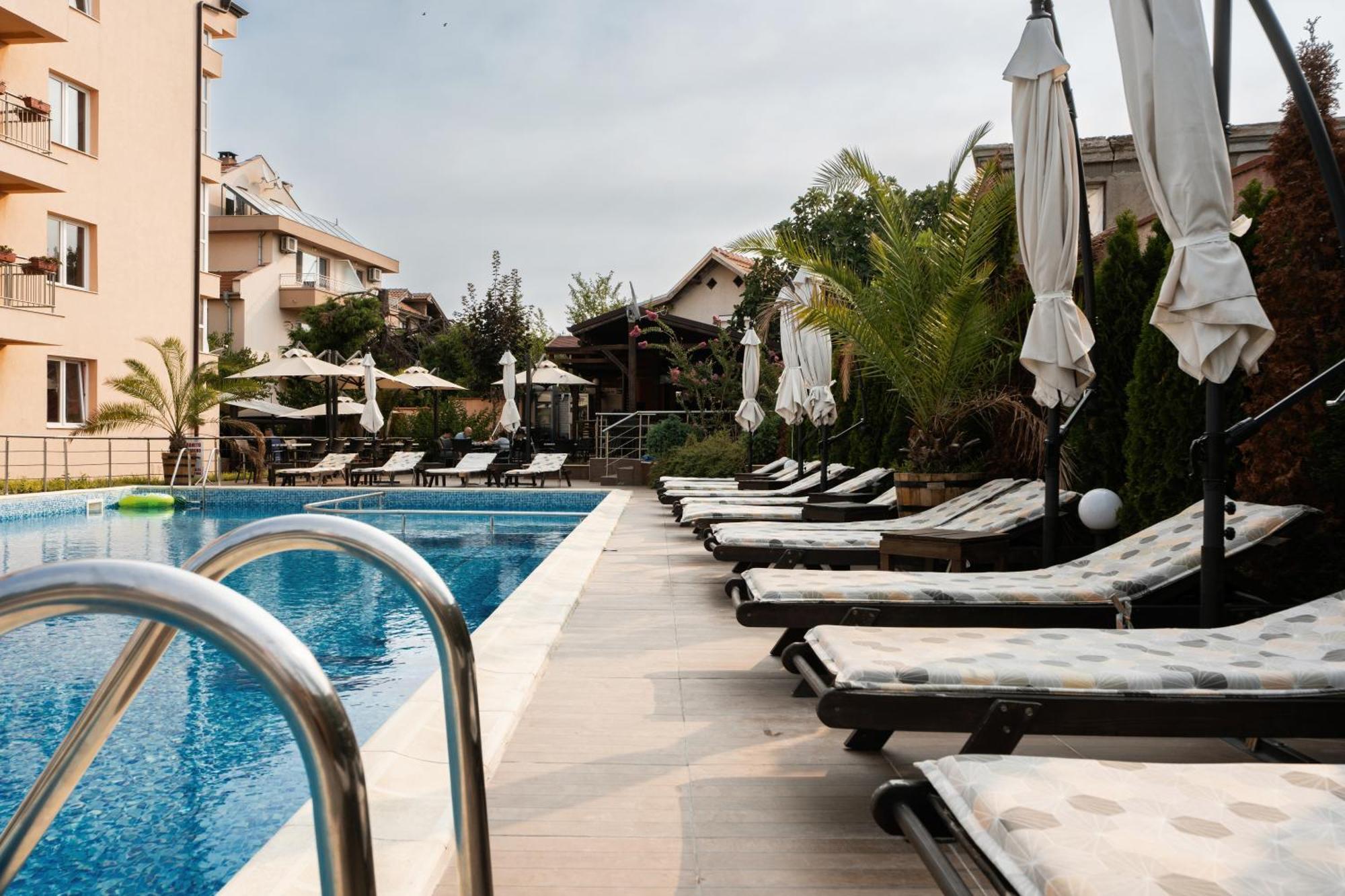 Boutique Wellness Hotel Ambrosia 切尔诺莫雷茨 外观 照片
