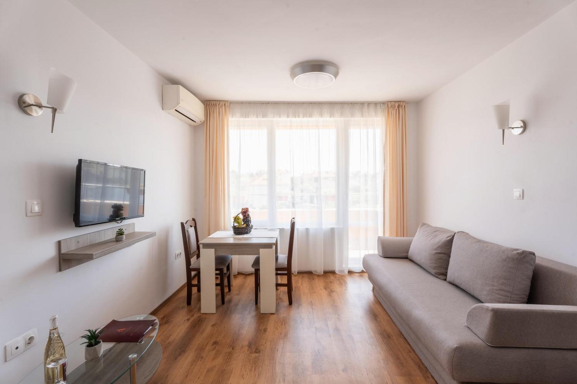 Boutique Wellness Hotel Ambrosia 切尔诺莫雷茨 外观 照片