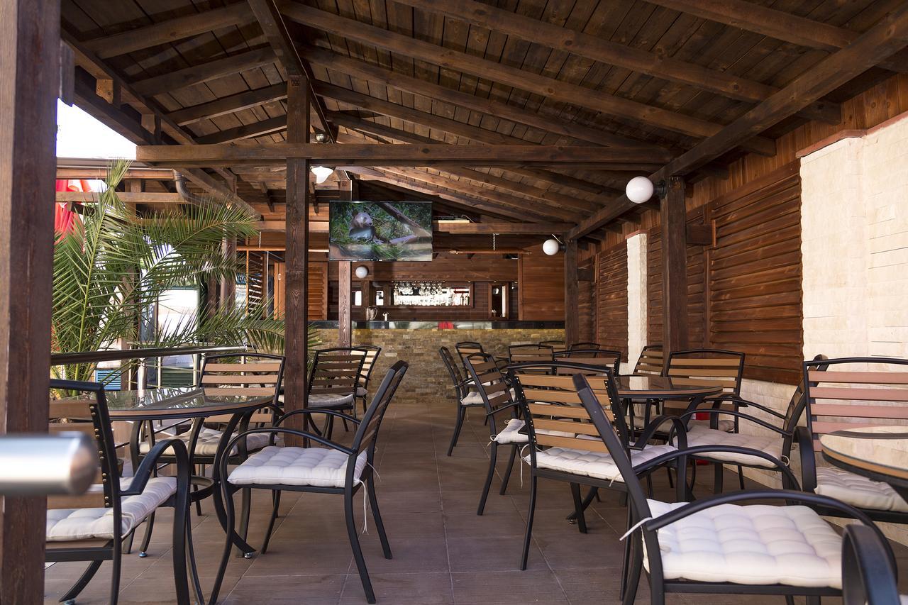 Boutique Wellness Hotel Ambrosia 切尔诺莫雷茨 外观 照片