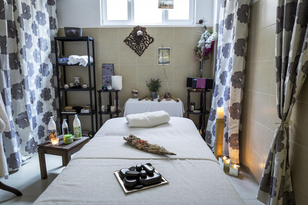 Boutique Wellness Hotel Ambrosia 切尔诺莫雷茨 外观 照片