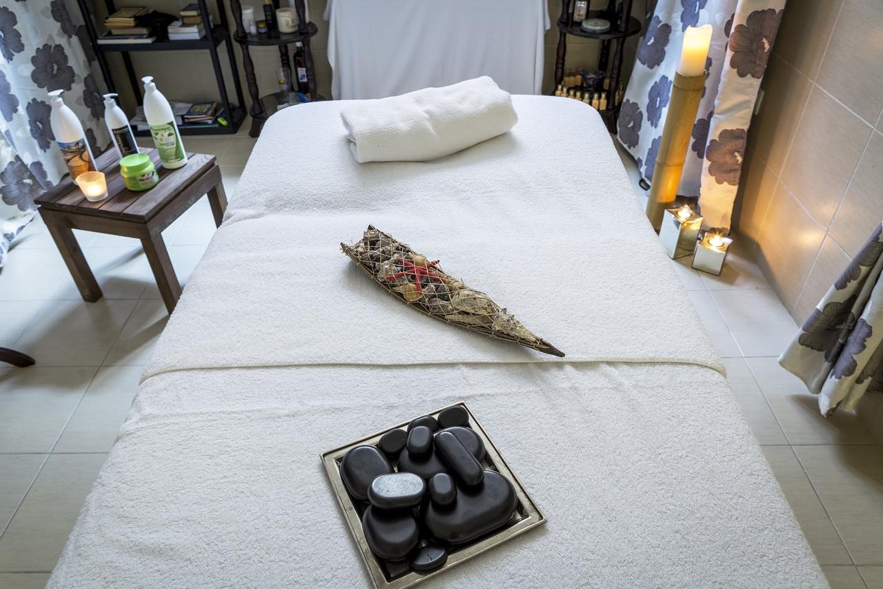 Boutique Wellness Hotel Ambrosia 切尔诺莫雷茨 外观 照片