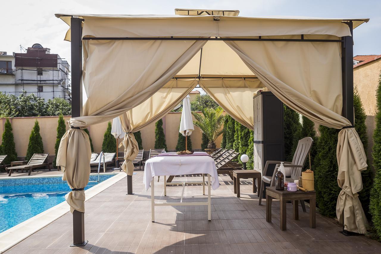 Boutique Wellness Hotel Ambrosia 切尔诺莫雷茨 外观 照片